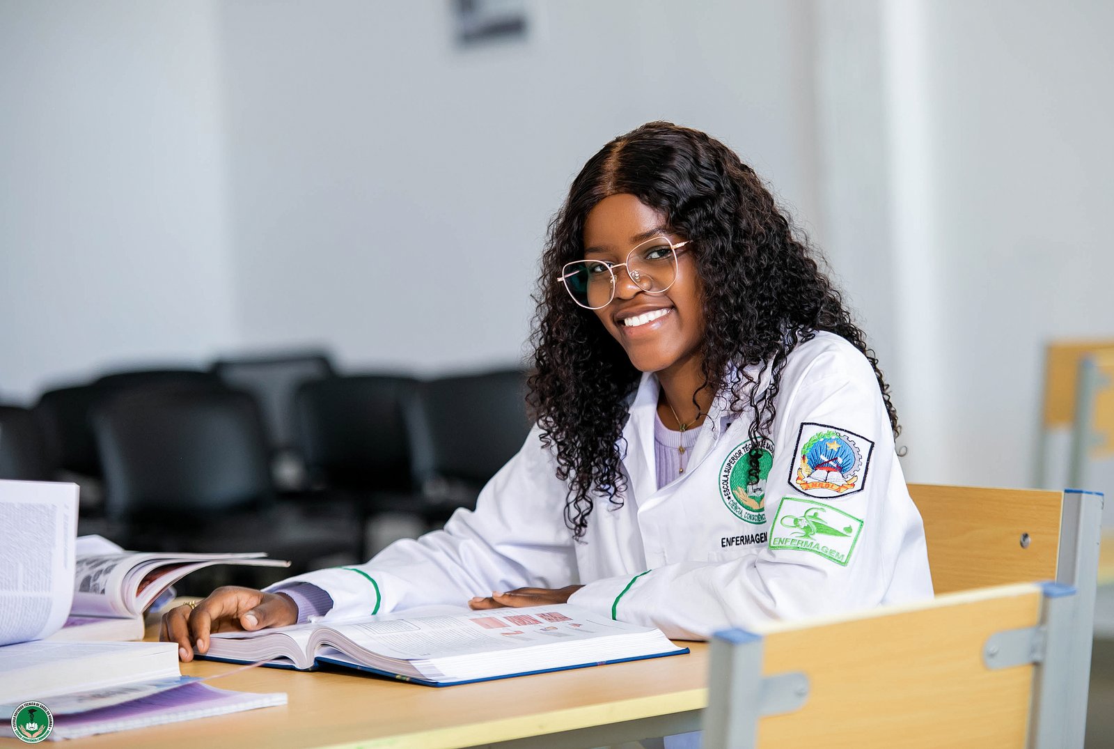 Estudantes em sala de aula
